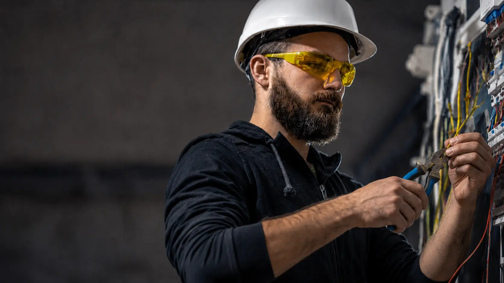 Gestión de proyectos eléctricos en Costa Rica — Voltaris Group